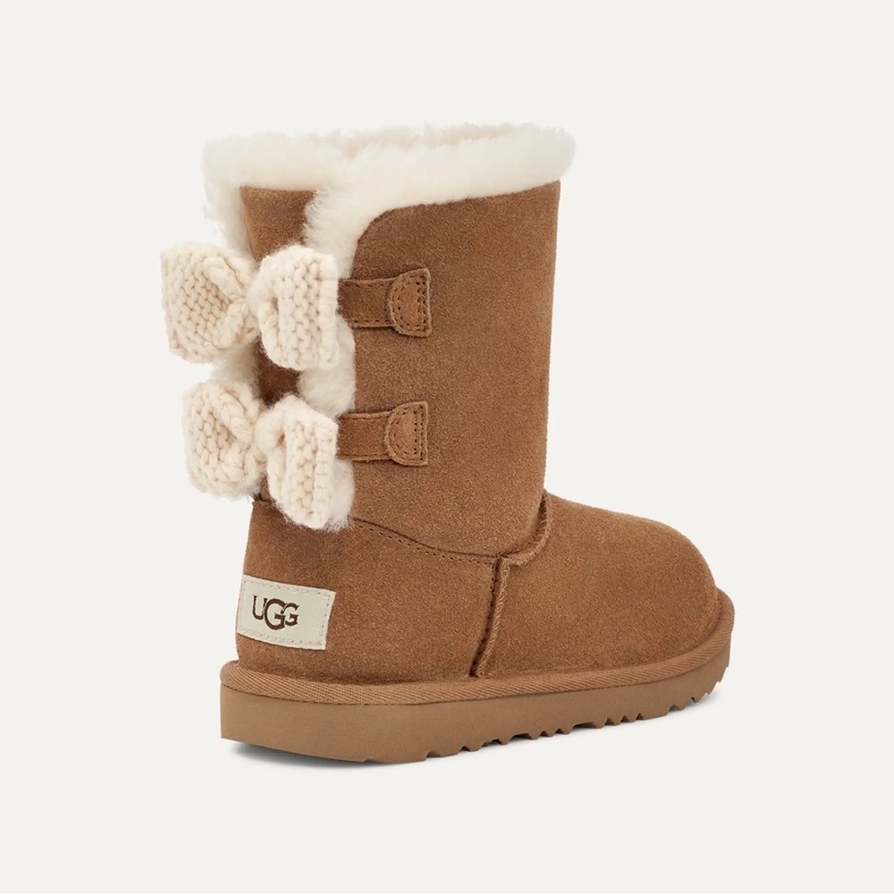 9 UGG bailey bow girls knit winter boots